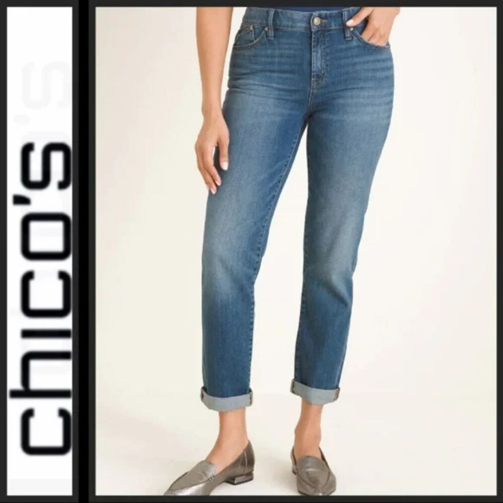 NWT CHICO'S DARK WASH BOYFRIEND ANKLE DENIM JEANS SIZE 6R SLIGHTLY DISTRESSED